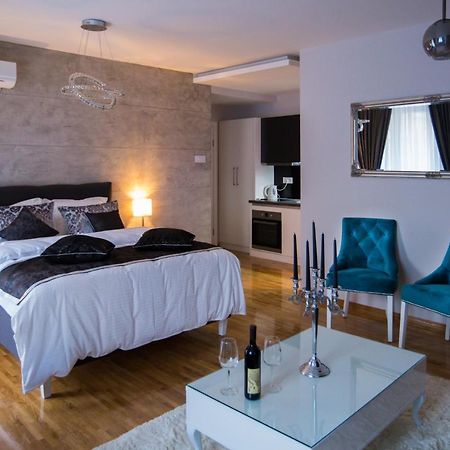 Apartment Exclusive And Studio Subotica Exteriér fotografie
